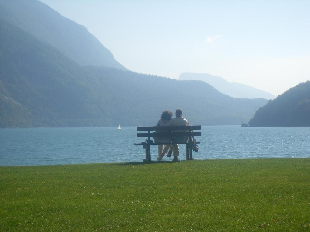 Garni Lago Alpino Molveno Exterior photo